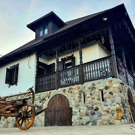 فيلا Casa Cu Cerdac Nucşoara المظهر الخارجي الصورة